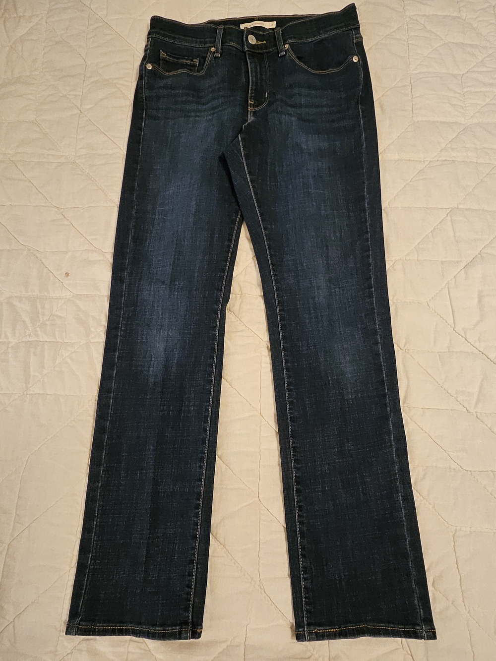 Levi Classic Straight Jeans - Size 6
